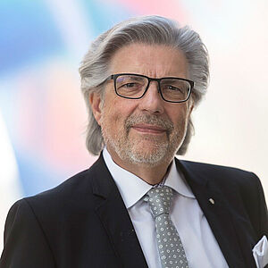 Harald Esser wurde als Landesvorsitzender der Friseure NRW wiedergewählt 